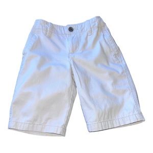 Arizona Jean Co. Classic Fit Short Flex Khaki Shorts. Light Cream/Tan. Boys Sz 8